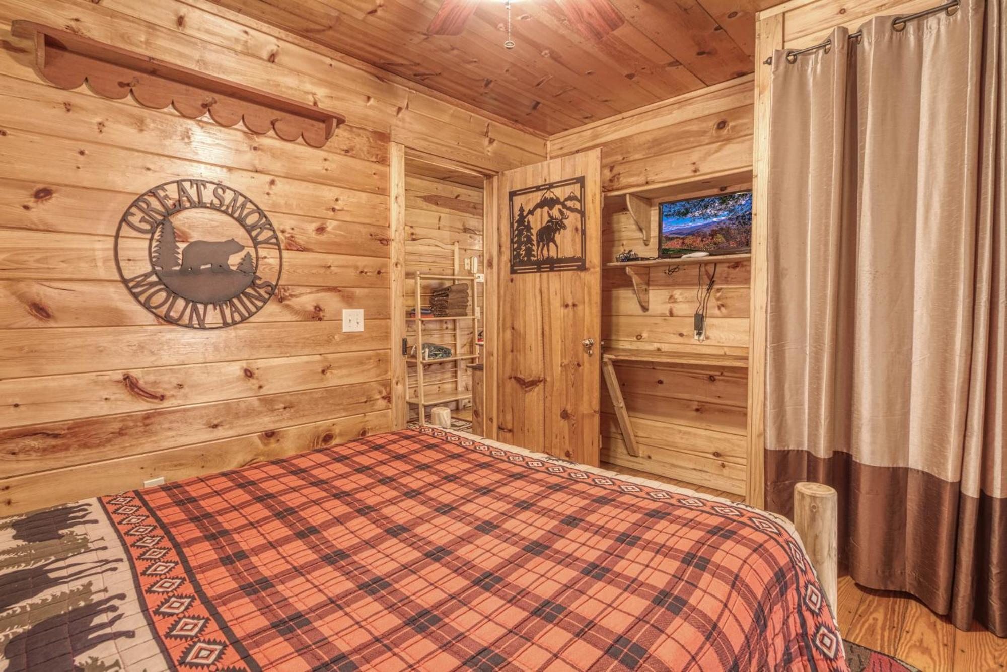 Bear Den, Hot Tub, 1089 Of Free Attraction Tickets For Each Paid Day, Dollywood And More! セバービル 部屋 写真