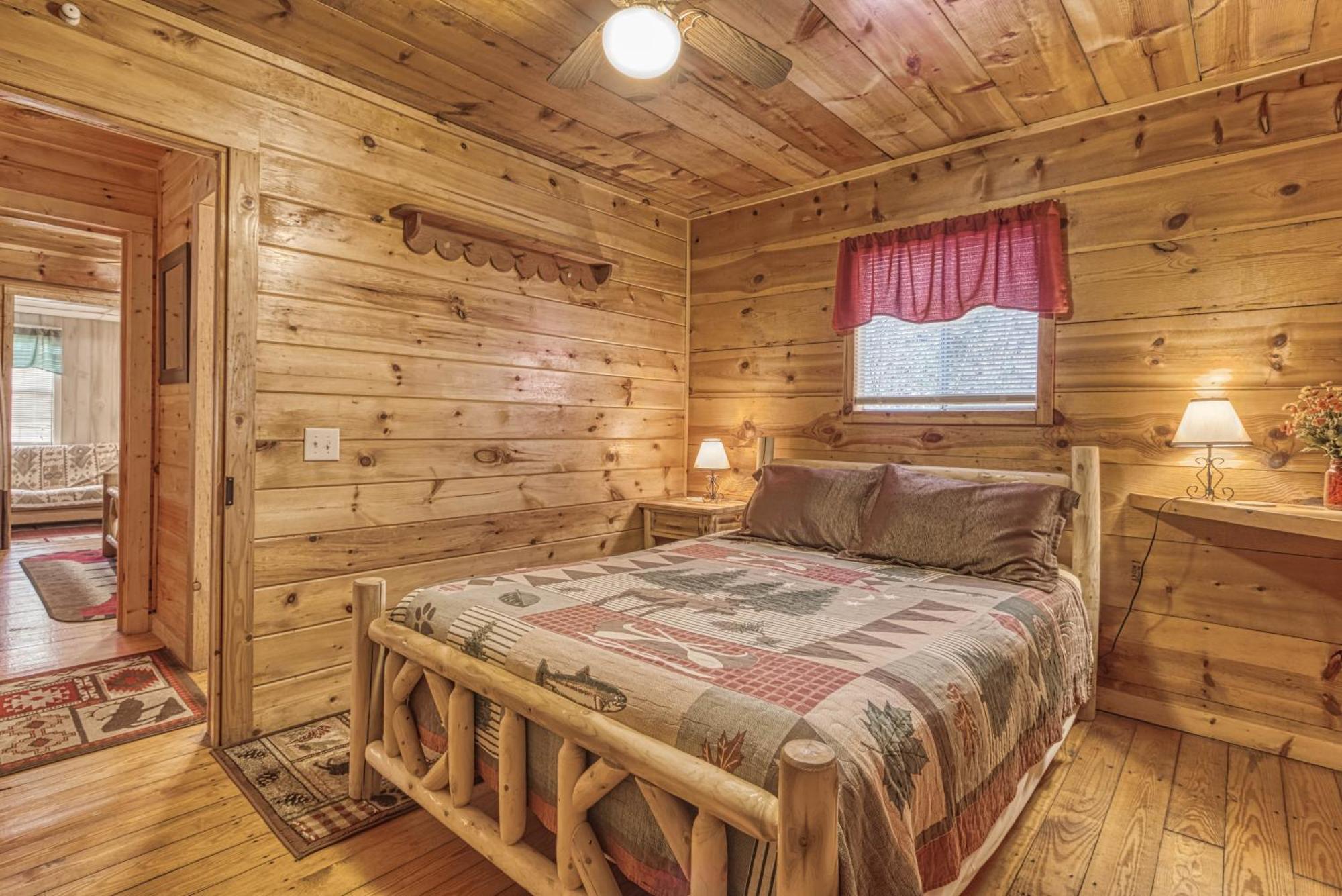 Bear Den, Hot Tub, 1089 Of Free Attraction Tickets For Each Paid Day, Dollywood And More! セバービル 部屋 写真